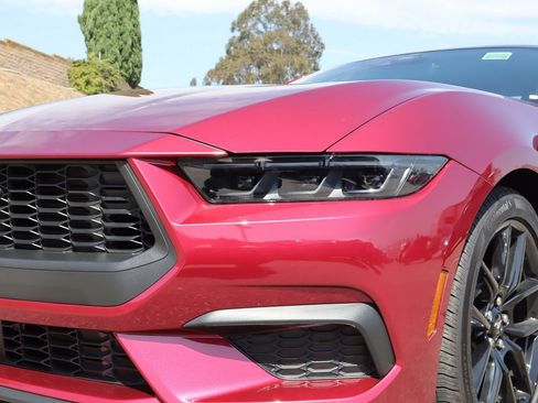 Used 2025 Ford Mustang Premium RWD image 8