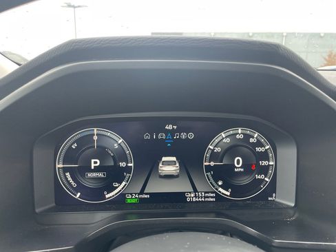 Used 2024 Mitsubishi Outlander 4WD Plug-In Hybrid image 13