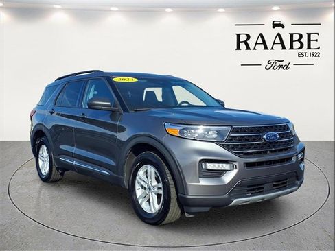 Used 2023 Ford Explorer XLT w/ Equipment Group 202A image 1