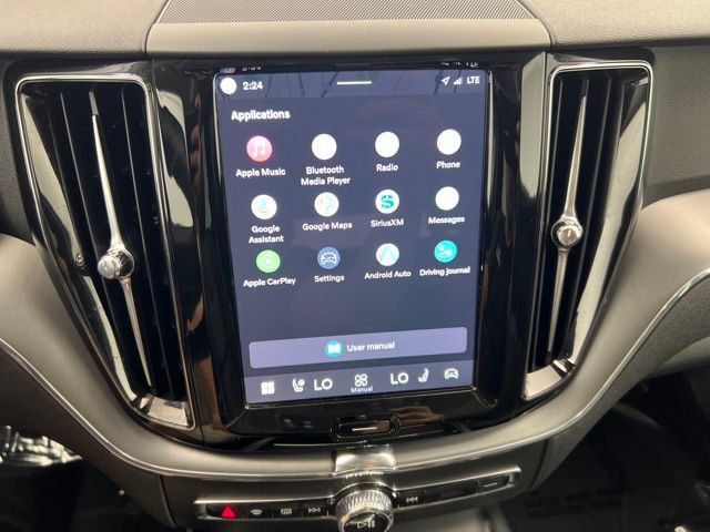 Certified 2025 Volvo XC60 B5 Core AWD/4WD image 17