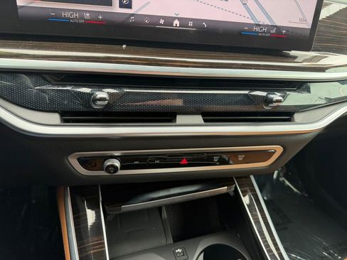 Used 2024 BMW X5 xDrive50e image 20