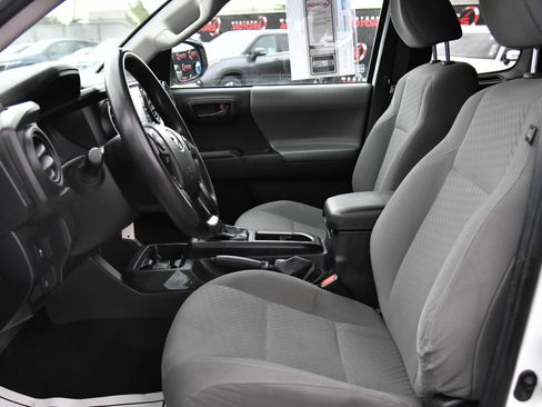 Used 2021 Toyota Tacoma SR RWD image 16