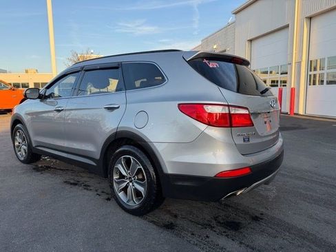 Used 2016 Hyundai Santa Fe SE image 3