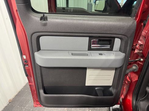 Used 2013 Ford F150 XLT w/ Luxury Equipment Group image 11