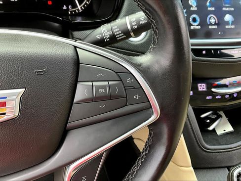 Used 2019 Cadillac XT5 Premium Luxury w/ Driver Assist Package image 23