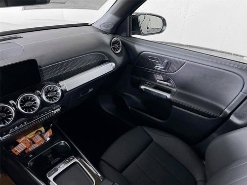 Certified 2026 Mercedes-Benz GLB 250 4MATIC image 20