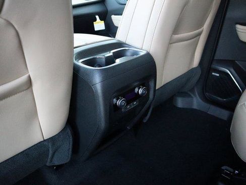 New 2026 Buick Enclave Preferred image 16