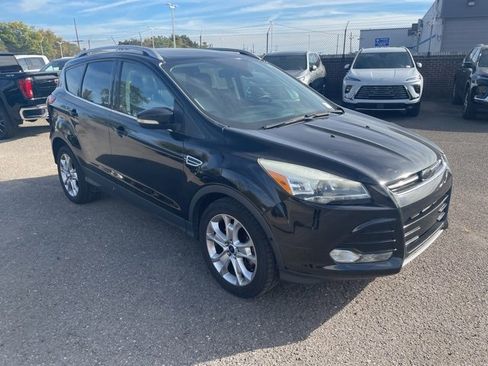 Used 2016 Ford Escape Titanium w/ Equipment Group 301A image 8