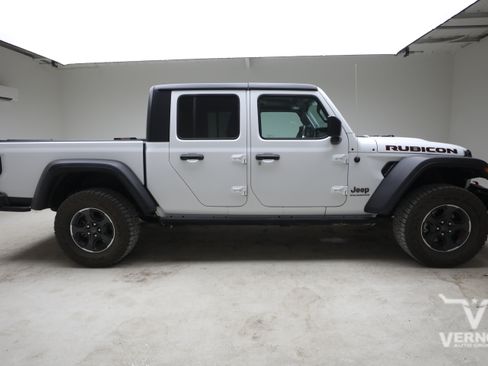 Used 2023 Jeep Gladiator Rubicon w/ LED Lighting Group AWD/4WD image 5