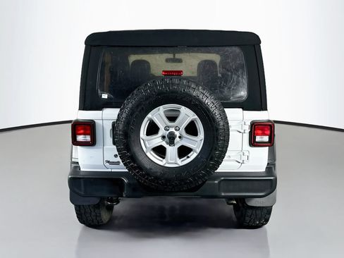 Used 2020 Jeep Wrangler Sport AWD/4WD image 6