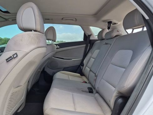 Used 2018 Hyundai Tucson Value w/ Cargo Package FWD image 26