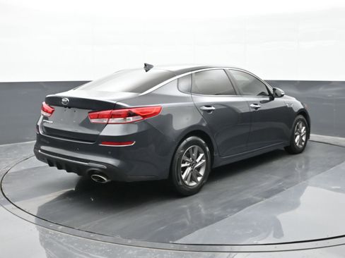 Used 2020 Kia Optima LX image 8