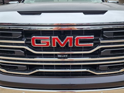 New 2026 GMC Sierra 1500 SLT w/ SLT Premium Plus Package image 10