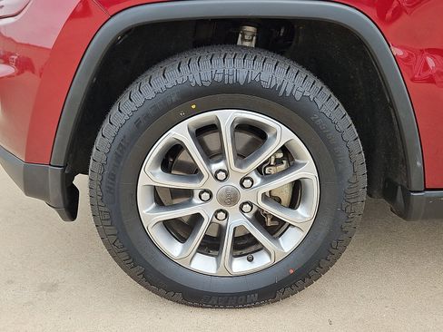 Used 2016 Jeep Grand Cherokee Limited w/ Trailer Tow Group IV AWD/4WD image 5