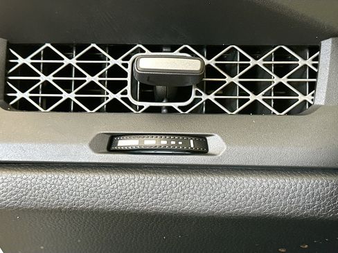 Used 2025 Honda Accord SE image 17