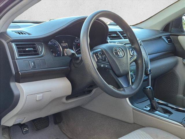 Used 2017 Toyota Camry LE FWD image 2