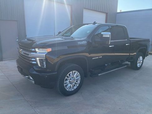Used 2023 Chevrolet Silverado 2500 High Country w/ Technology Package image 1
