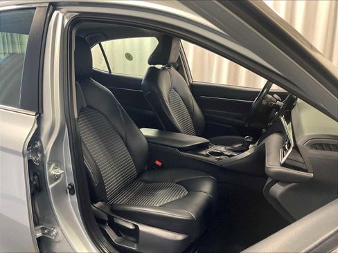 Certified 2023 Toyota Camry SE image 11