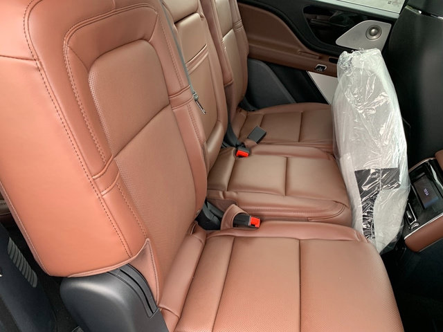 New 2027 Lincoln Aviator Reserve AWD/4WD image 13
