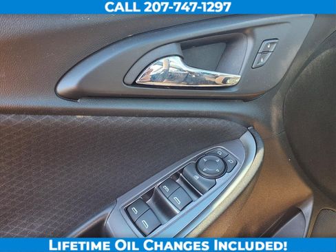 Used 2023 Chevrolet Malibu LT image 11