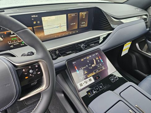 New 2026 INFINITI QX80 4WD image 31