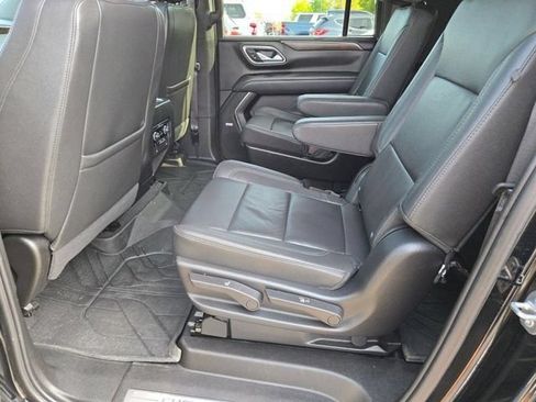 Used 2023 Chevrolet Suburban Z71 w/ Luxury Package AWD/4WD image 29