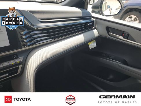 Used 2025 Toyota Camry SE w/ Convenience Package FWD image 35