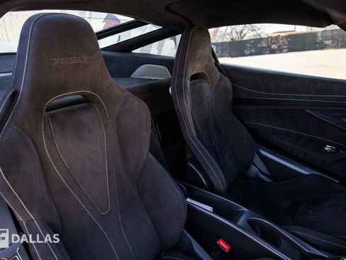 Used 2021 McLaren 765LT image 40
