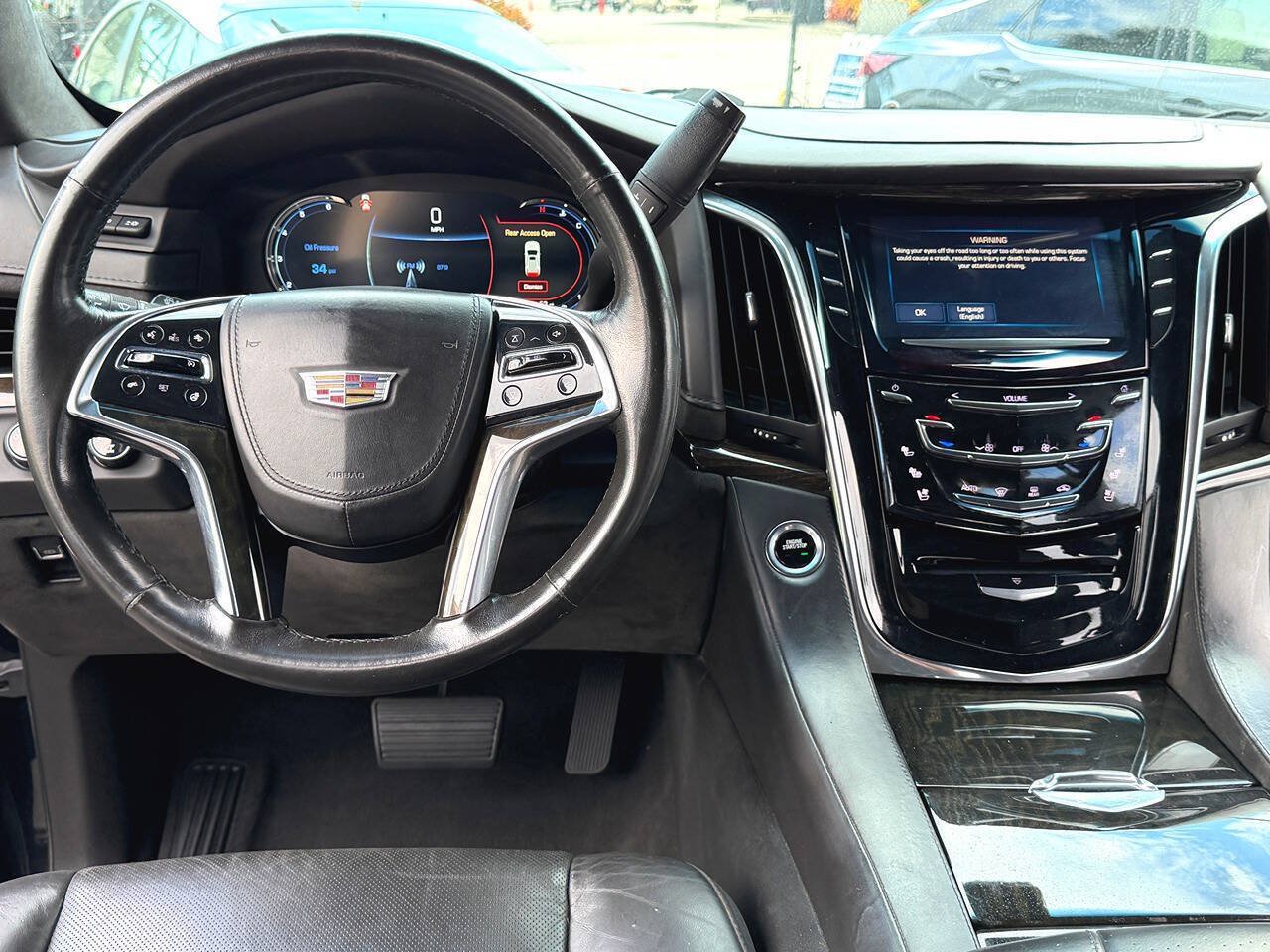 Used 2016 Cadillac Escalade Platinum AWD/4WD image 23