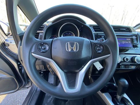 Used 2017 Honda Fit LX image 32