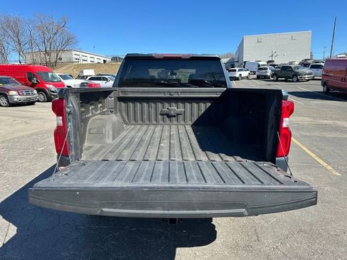 Used 2019 Chevrolet Silverado 1500 LT Trail Boss w/ Convenience Package image 9