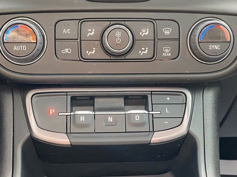 Used 2022 GMC Terrain AT4 w/ Infotainment Package II image 21