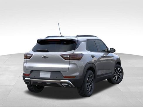 New 2026 Chevrolet TrailBlazer ACTIV w/ Driver Confidence Package AWD/4WD image 4