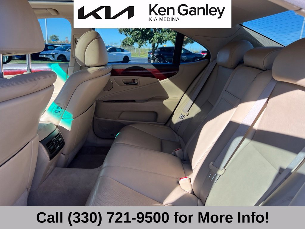 Used 2007 Lexus LS 460 RWD image 10