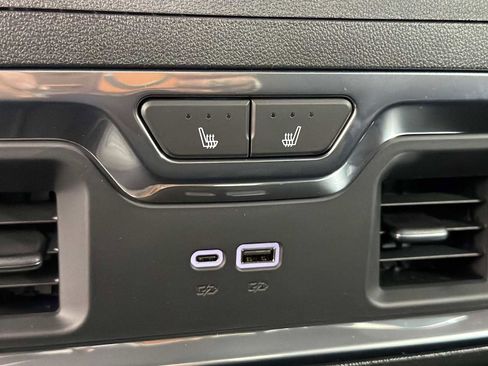 New 2026 GMC Sierra 1500 SLT w/ SLT Premium Plus Package image 19