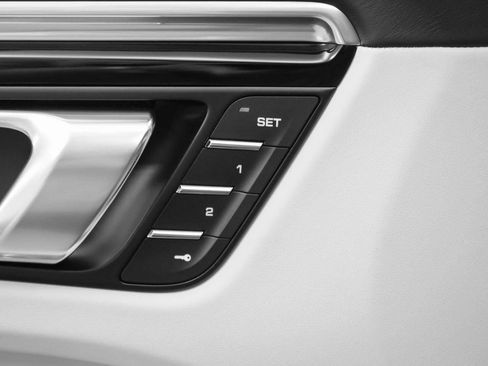 New 2025 Porsche Macan image 69