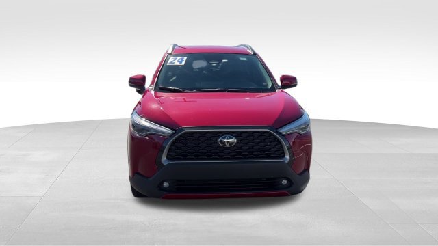 Used 2024 Toyota Corolla Cross XLE AWD/4WD image 9