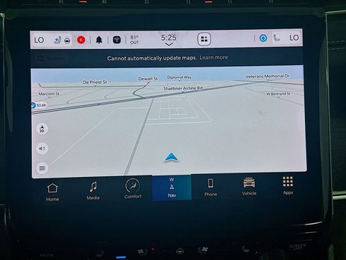 Used 2024 Jeep Grand Cherokee L Limited w/ Luxury Tech Group II image 22