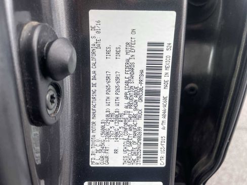 Used 2016 Toyota Tacoma SR5 image 25