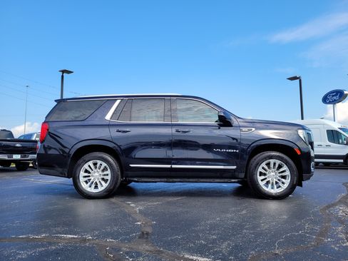 Used 2022 GMC Yukon SLT w/ Max Trailering Package AWD/4WD image 2