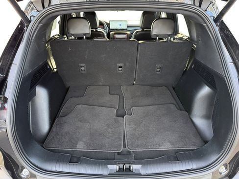 Certified 2025 Ford Escape ST-Line w/ Equipment Group 301A image 17