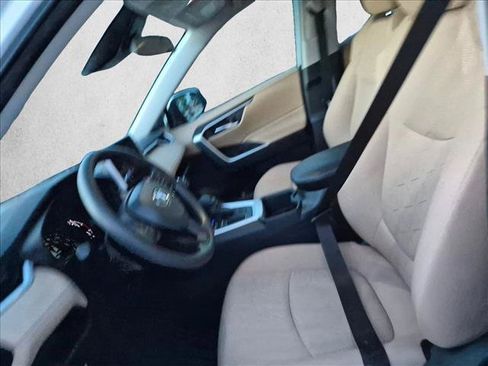 Certified 2025 Toyota RAV4 XLE FWD image 14