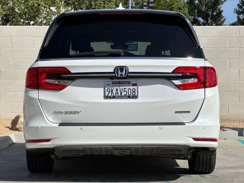 Certified 2024 Honda Odyssey Touring image 9