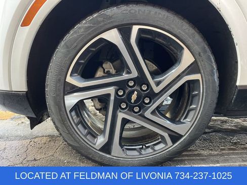 Certified 2024 Chevrolet Equinox EV LT image 30