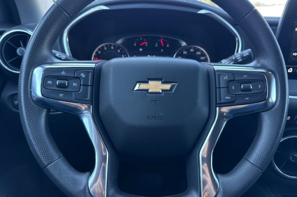 New 2026 Chevrolet Blazer LT w/ Midnight/Sport Edition FWD image 23