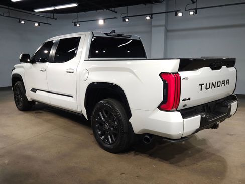 Used 2024 Toyota Tundra Platinum AWD/4WD image 5