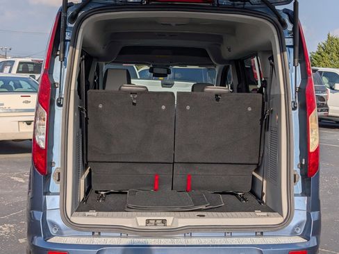 Used 2023 Ford Transit Connect Titanium image 30