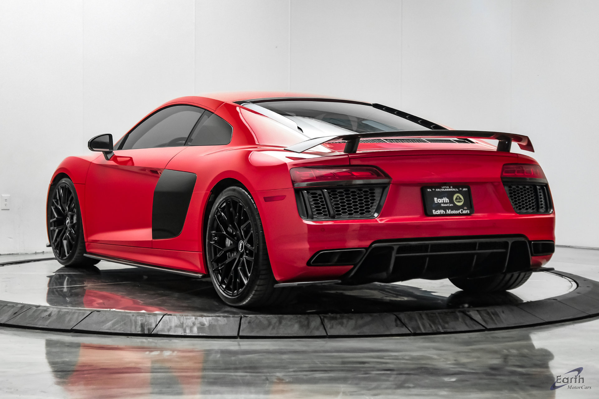 Used 2017 Audi R8 V10 plus AWD/4WD image 10