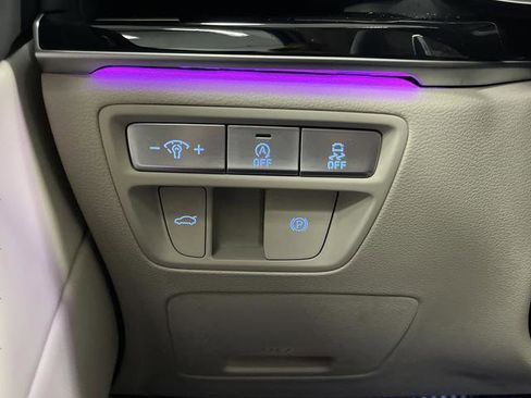 Used 2024 Genesis G80 2.5T image 23