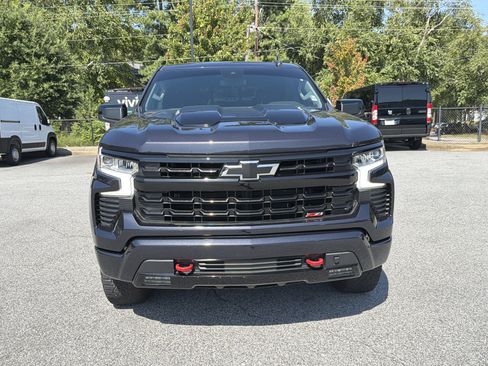 Used 2024 Chevrolet Silverado 1500 LT Trail Boss w/ Convenience Package II AWD/4WD image 2